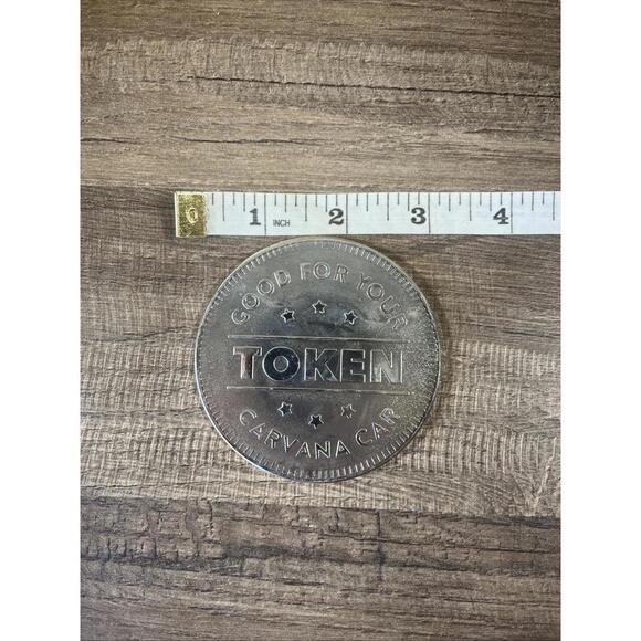 Carvana Car Vending Machine Large Token Coin Authentic Novelty Medallion - Picture 1 of 3